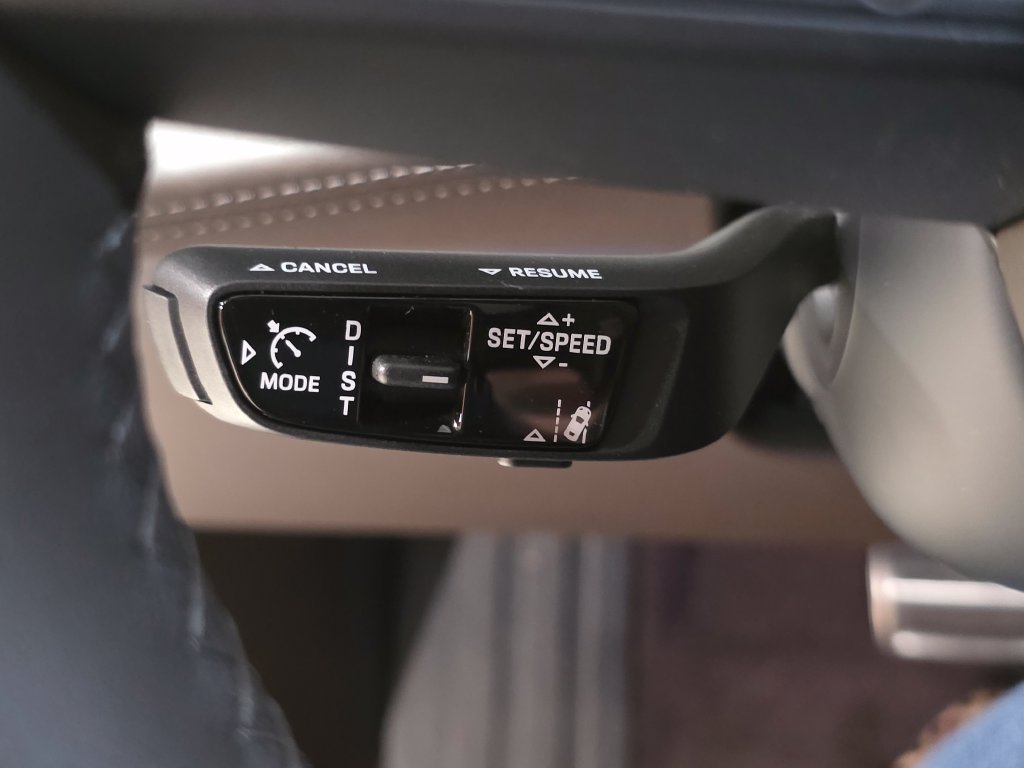 Certified 2026 Porsche Cayenne Turbo AWD/4WD image 25