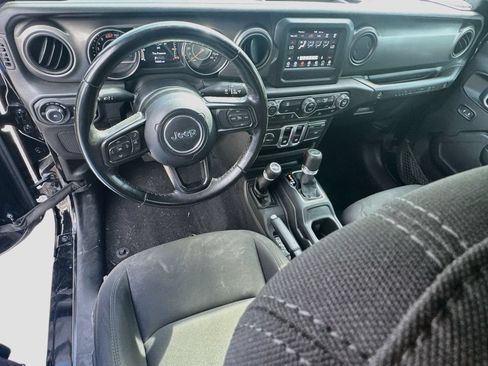 Used 2022 Jeep Wrangler Sport AWD/4WD image 23
