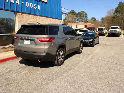 Used 2018 Chevrolet Traverse LT image 4