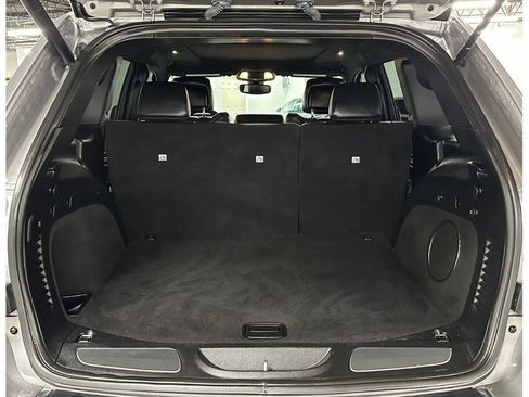 Used 2019 Jeep Grand Cherokee Limited w/ Luxury Group II image 14