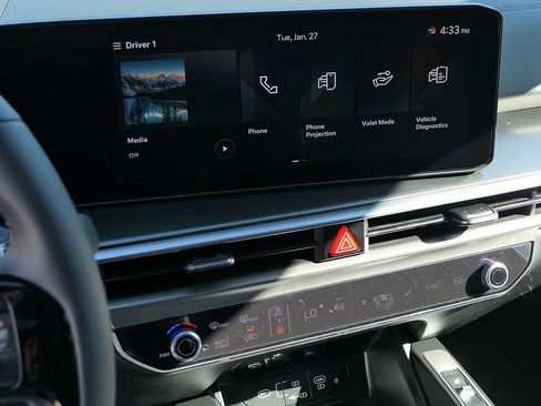 New 2026 Kia Sorento S FWD image 16