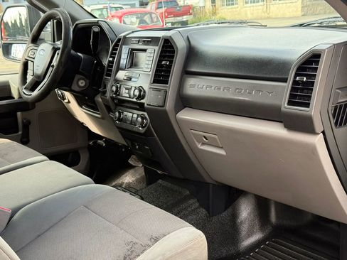 Used 2017 Ford F250 XL w/ XL Value Package image 16