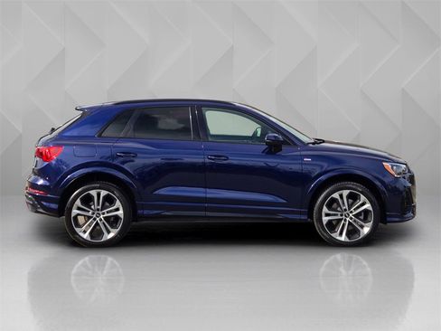 Used 2021 Audi Q3 2.0T Premium w/ Convenience Package image 7