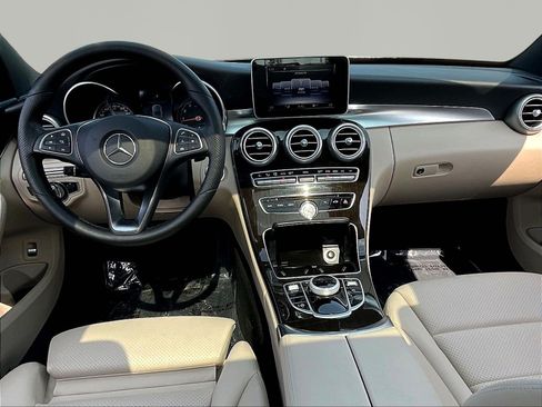 Used 2018 Mercedes-Benz C 300 4MATIC Sedan image 7