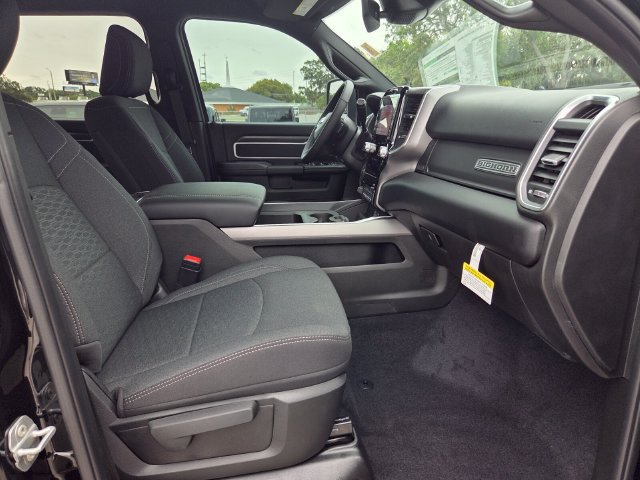 New 2027 RAM 3500 Big Horn AWD/4WD image 18