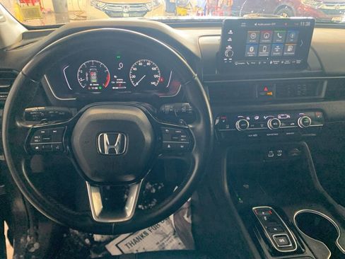 Used 2023 Honda Pilot Touring image 14