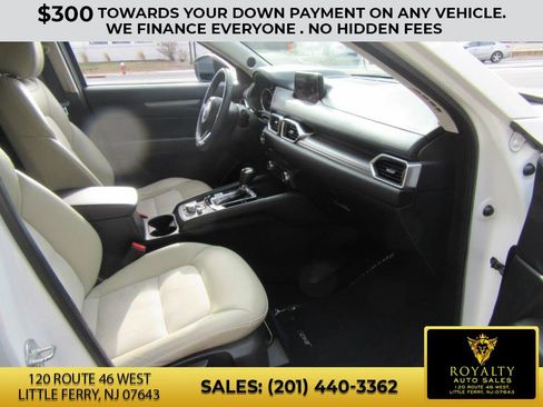 Used 2018 MAZDA CX-5 Touring w/ Preferred Equipment Package image 15