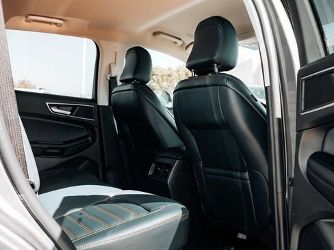 Used 2022 Ford Edge SEL w/ Sport Appearance Package AWD/4WD image 44