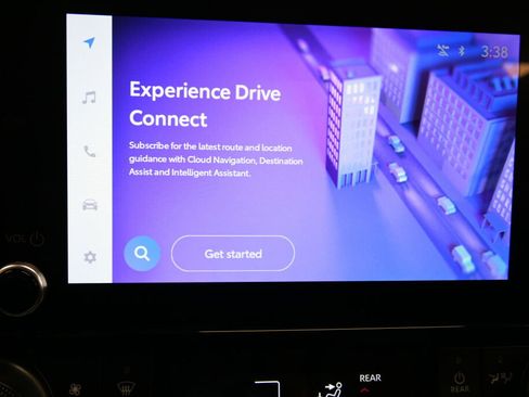 Certified 2023 Toyota Highlander L image 13