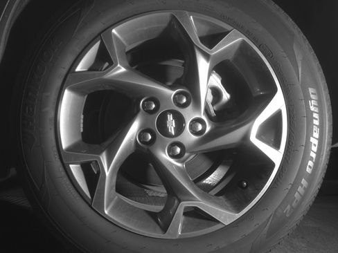 Used 2025 Chevrolet Trax LT FWD image 14