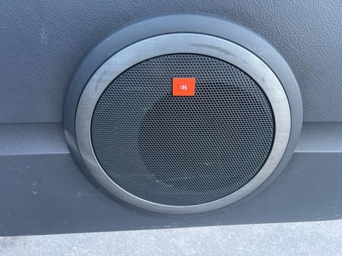 Used 2011 Toyota RAV4 Limited image 29