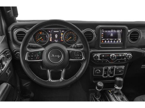Used 2018 Jeep Wrangler Unlimited Sahara w/ Cold Weather Group AWD/4WD image 10