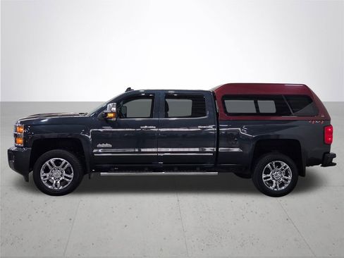 Used 2018 Chevrolet Silverado 2500 High Country w/ Duramax Plus Package AWD/4WD image 14
