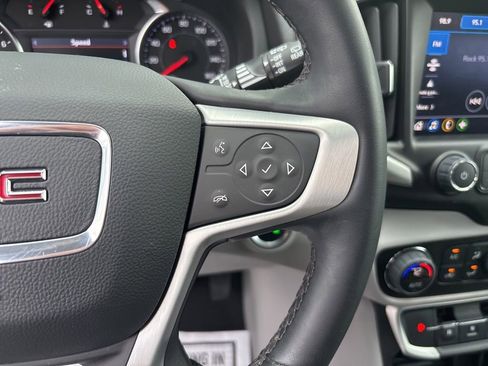 Used 2023 GMC Terrain SLT FWD image 30