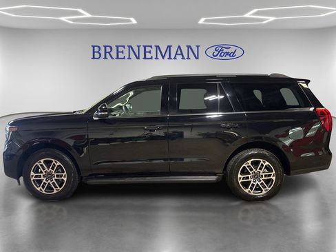 Certified 2025 Ford Expedition Active AWD/4WD image 8