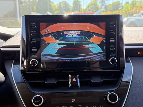 Used 2020 Toyota Corolla LE w/ Carpet Mat Package (TMS) FWD image 14