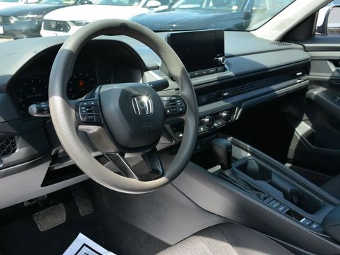 Used 2023 Honda Accord EX image 8