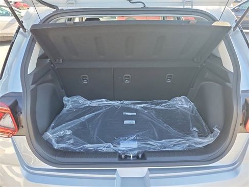 New 2026 Hyundai Venue SE image 21