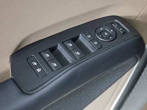 Used 2024 Kia EV9 GT-Line AWD/4WD image 25