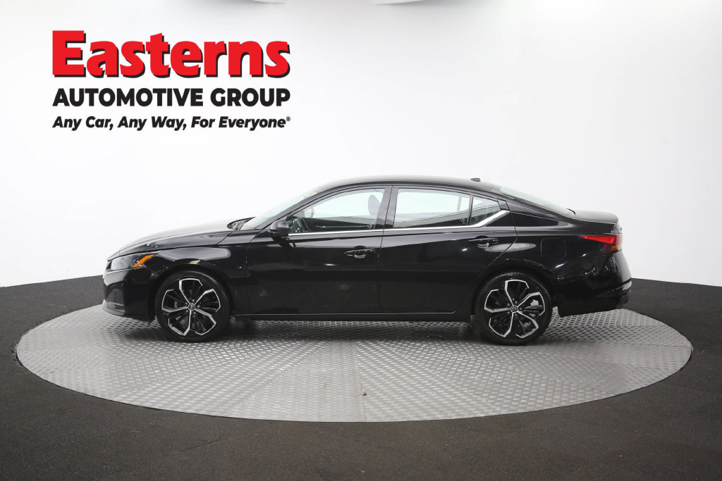 Used 2024 Nissan Altima 2.5 SR FWD image 62