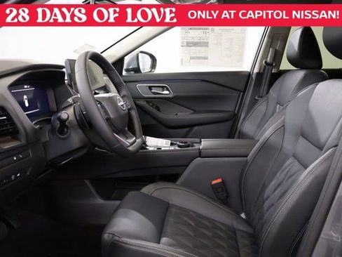 New 2026 Nissan Rogue Platinum w/ Tech Package image 12