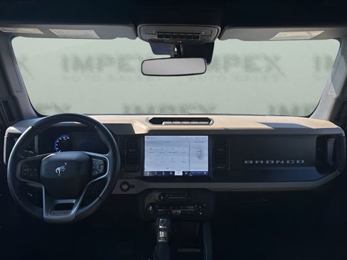 Used 2022 Ford Bronco Wildtrak image 12