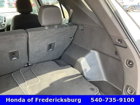 Used 2021 Chevrolet Equinox LS w/ LS Convenience Package FWD image 23