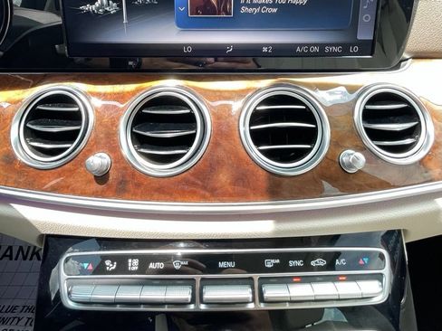 Used 2018 Mercedes-Benz E 300 4MATIC w/ Premium 1 Package image 24