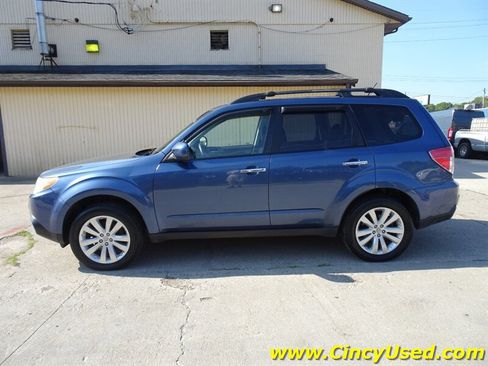 Used 2011 Subaru Forester 2.5X Limited AWD/4WD image 9