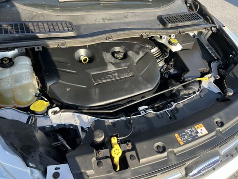 Used 2016 Ford Escape SE AWD/4WD image 26