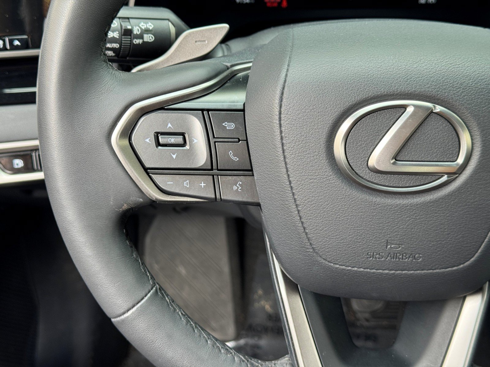 Used 2025 Lexus RX 350 FWD w/ Accessory Package (K3) image 22