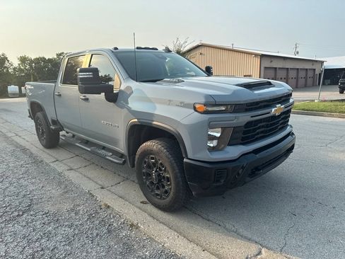 Used 2024 Chevrolet Silverado 2500 Custom w/ Custom Value Package AWD/4WD image 2
