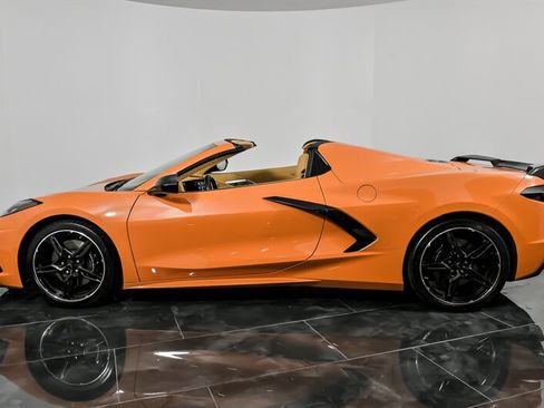 Used 2022 Chevrolet Corvette Stingray Premium Conv w/ Z51 Performance Package image 7