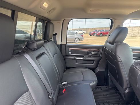 Used 2015 RAM 1500 Laramie w/ Convenience Group AWD/4WD image 32
