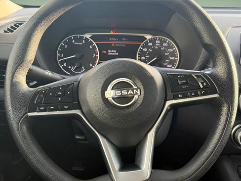 Used 2024 Nissan Sentra SV image 13