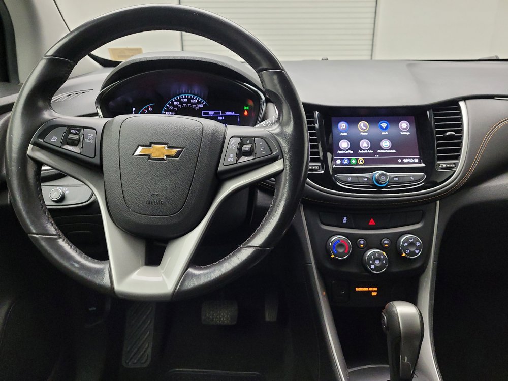 Used 2020 Chevrolet Trax LT w/ LT Convenience Package AWD/4WD image 22