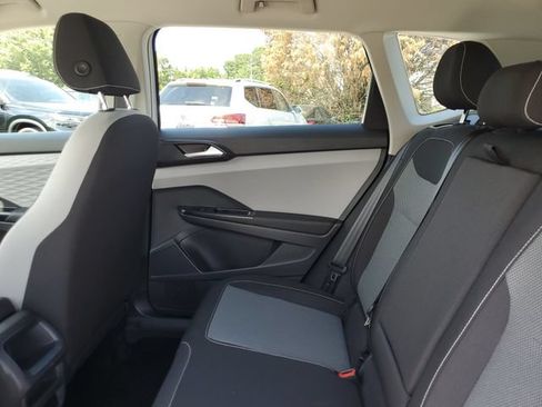 Certified 2023 Volkswagen Taos S FWD image 11