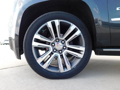 Used 2020 GMC Yukon Denali w/ Denali Ultimate Package image 10