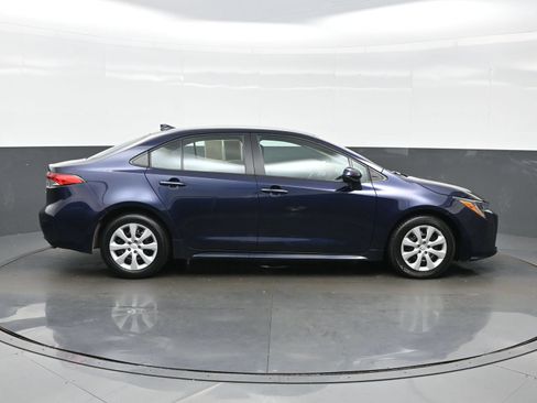 Used 2024 Toyota Corolla LE FWD image 7