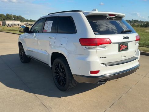 Used 2018 Jeep Grand Cherokee Summit image 7