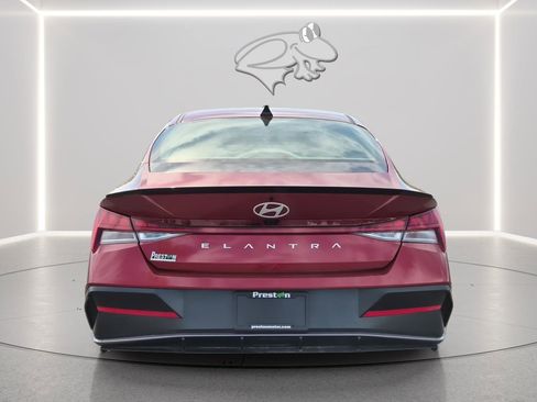 Used 2026 Hyundai Elantra SEL Sport FWD image 5