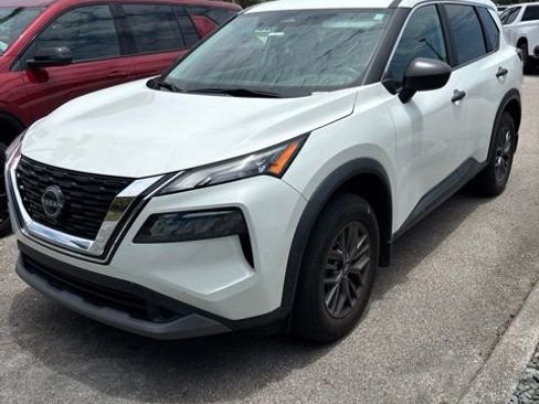Used 2023 Nissan Rogue S AWD/4WD image 1
