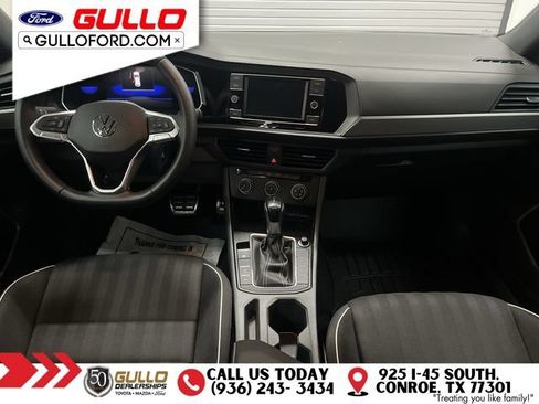 Used 2023 Volkswagen Jetta Sport FWD image 12