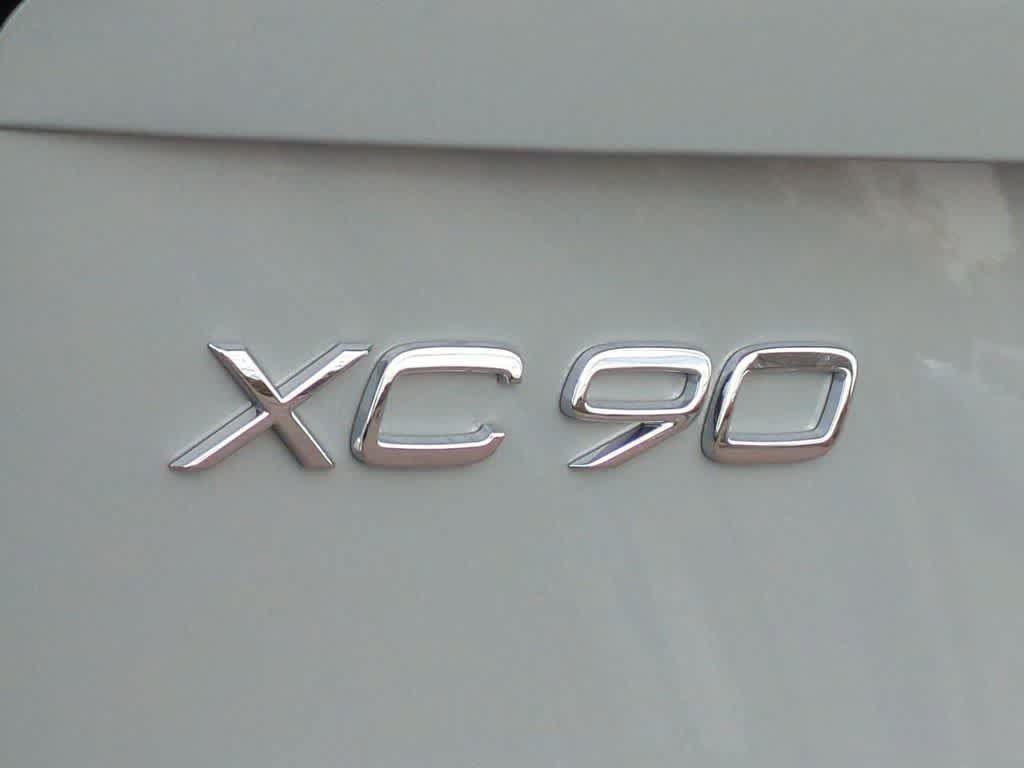 Used 2026 Volvo XC90 B6 Plus w/ Protection Package Premier AWD/4WD image 11