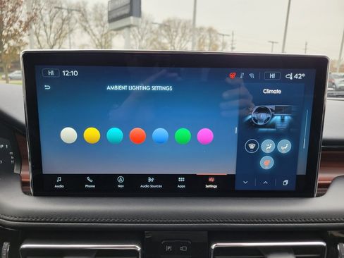 Certified 2023 Lincoln Nautilus Reserve image 25