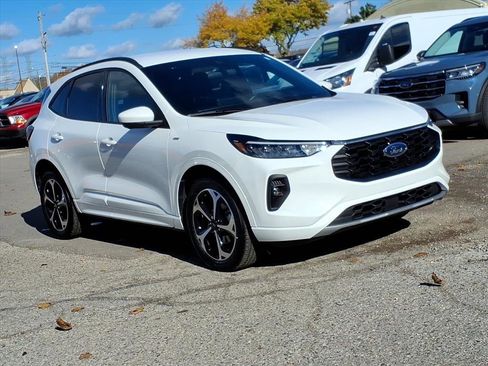 Used 2023 Ford Escape ST-Line Select w/ Tech Pack #2 image 7