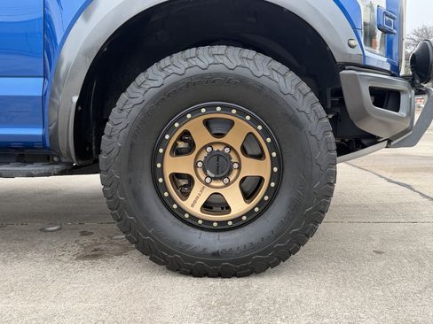 Used 2017 Ford F150 Raptor w/ Equipment Group 802A Luxury image 13