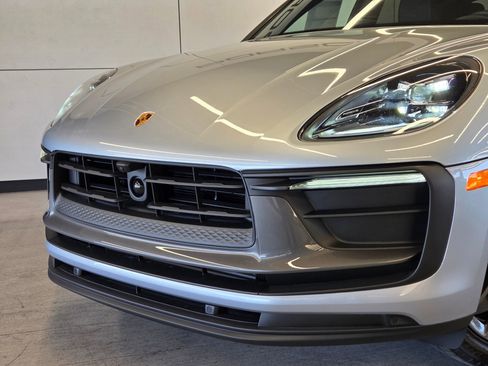 New 2026 Porsche Macan Turbo AWD/4WD image 24