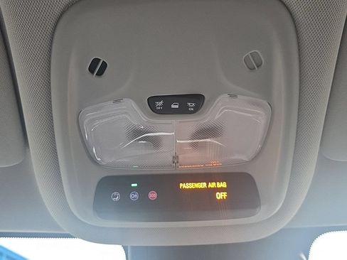 Used 2023 Chevrolet TrailBlazer LT FWD image 27