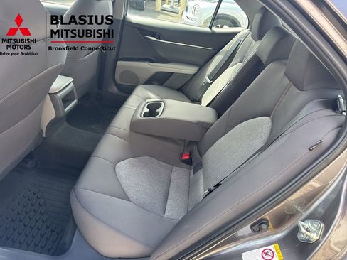 Used 2018 Toyota Camry LE FWD image 26